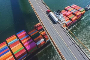 Streamlining Shipping Operations with Innovative Logistic Business Strategies
